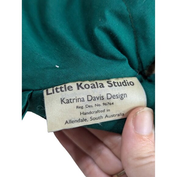 Little Koala Studio Handcrafted Koala in Leaf Hand Puppet With Lining - Picture 2 of 5